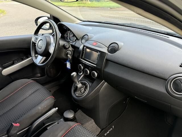 Occasion Mazda 2 84 PK (61 kW) 2012 Grijs Hatchback