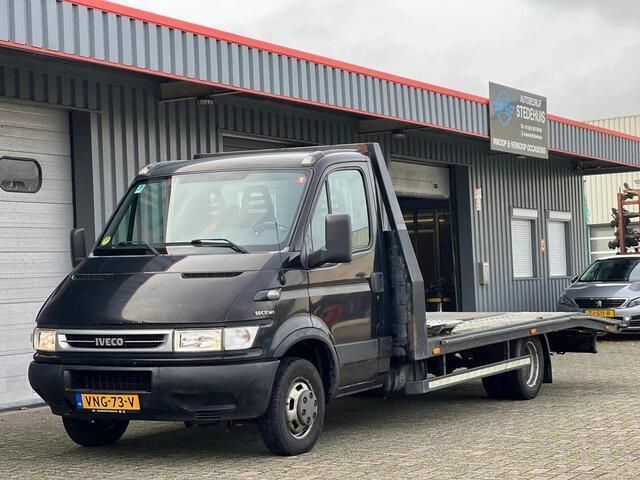 Zwart Gebruikt 2005 Iveco Daily Van | € 9.499 (Goede deal) - Afbeelding 1/4