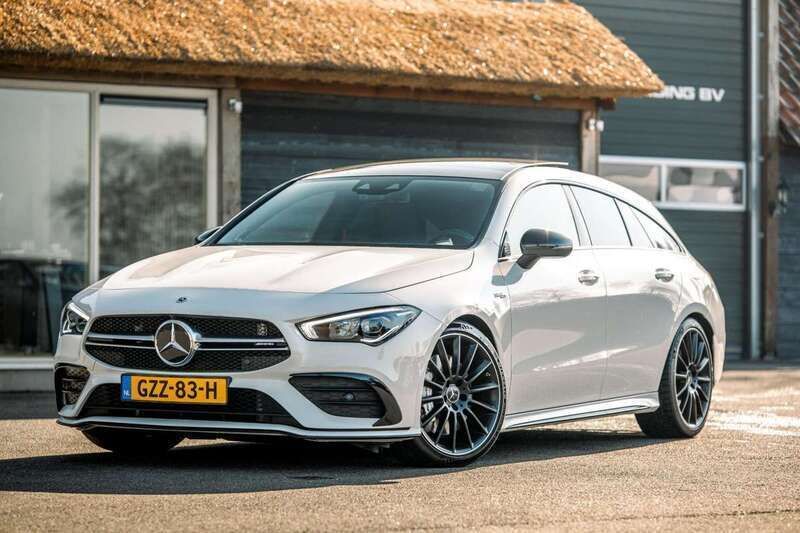 Wit, metallic lak Gebruikt 2021 Mercedes CLA35 AMG Shooting Brake Premium Plus Stationwagen | € 44.950 - Afbeelding 1/4
