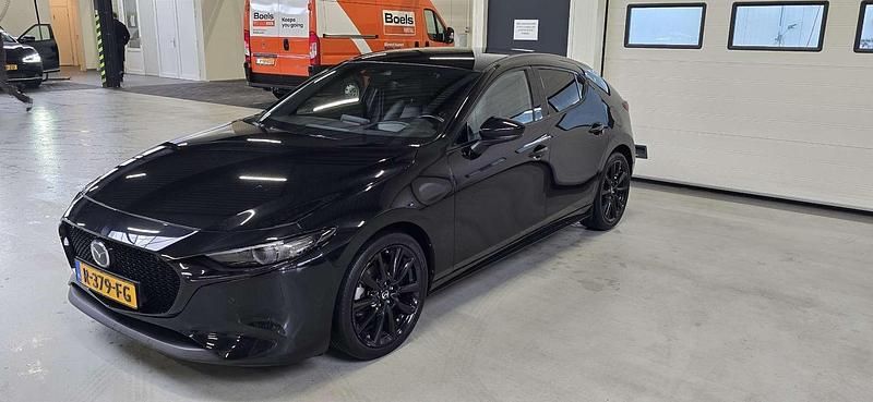Occasion Mazda 3 Luxury 179 PK (131 kW) 2020 Zwart Hatchback