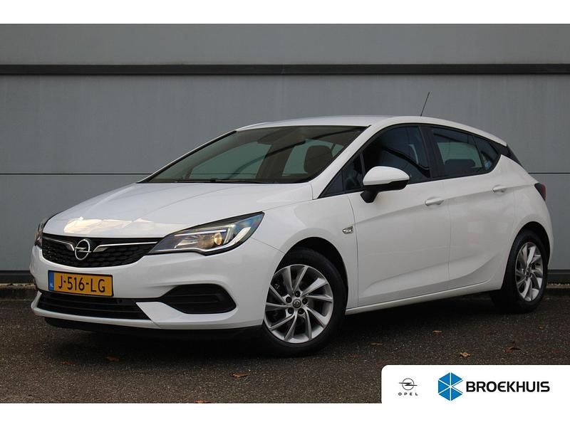 Wit Gebruikt 2020 Opel Astra Edition Hatchback | € 12.400 (Goede deal) - Afbeelding 1/4