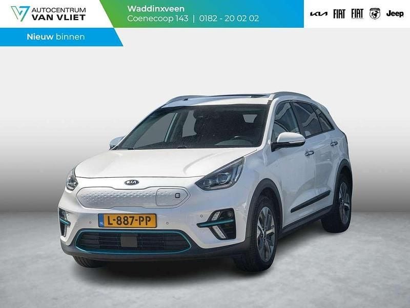Wit, metallic lak Gebruikt 2021 Kia e-Niro SUV | € 24.395 (Super prijs) - Afbeelding 1/4