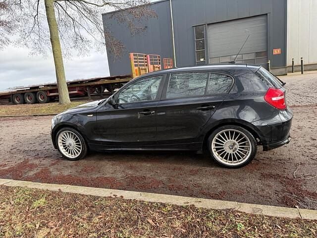 Occasion BMW 116 122 PK (89 kW) 2009 Zwart Hatchback