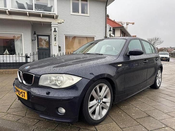 Gebruikt 2005 BMW 120 Hatchback | € 2.950 - Afbeelding 1/4
