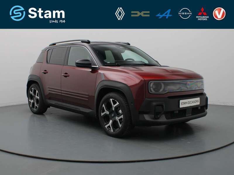 Rood, metallic lak Gebruikt 2025 Renault 4 E-Tech Komfort SUV | € 37.990 - Afbeelding 1/4