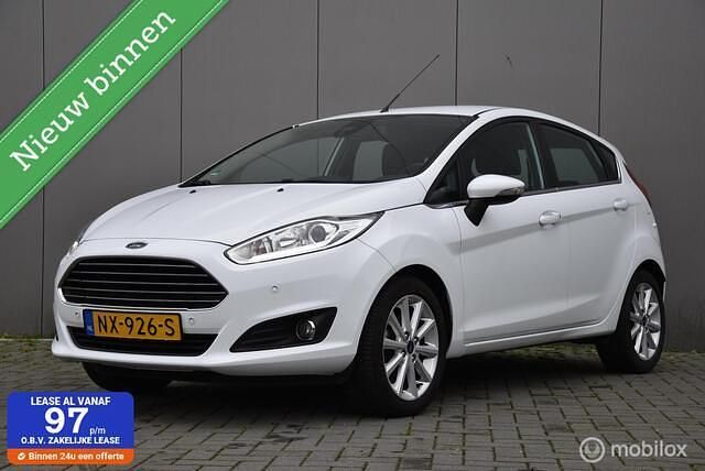 Wit Gebruikt 2017 Ford Fiesta Titanium Hatchback | € 5.907 (Goede deal) - Afbeelding 1/4