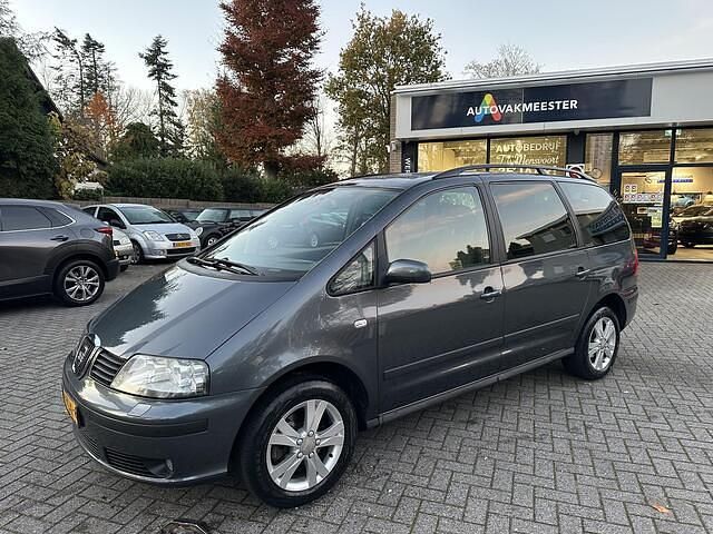 Grijs Gebruikt 2008 Seat Alhambra MPV | € 4.999 (Duur) - Afbeelding 1/4