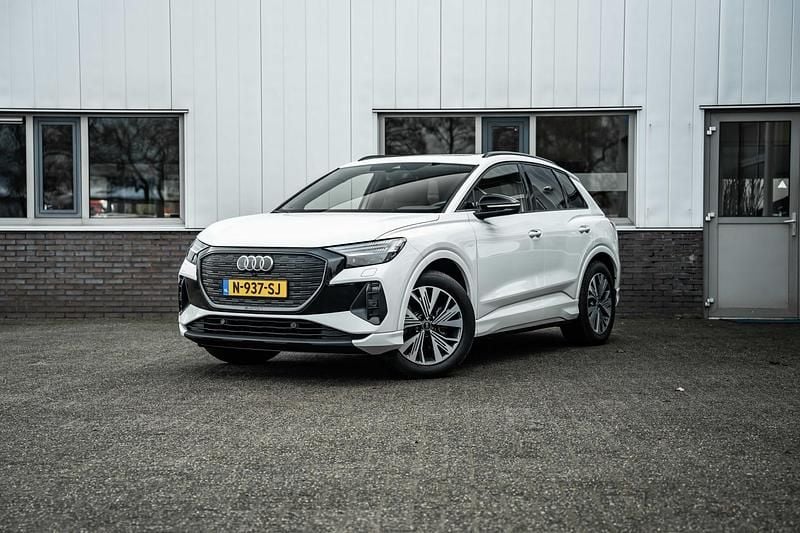 Wit Occasion 2021 Audi Q4 e-tron Advanced Plus SUV | € 26.950 (Eerlijke prijs) - Afbeelding 1/4