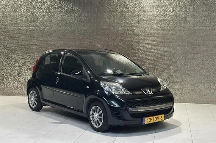 Occasion 2012 Peugeot 107 Hatchback | € 3.100 (Goede deal) - Afbeelding 1/4