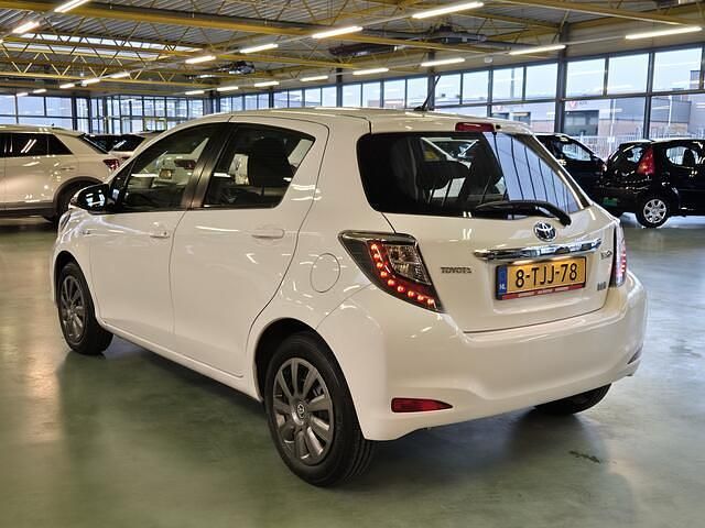 Occasion Toyota Yaris 75 PK (55 kW) 2014 Wit Hatchback