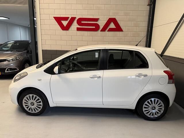 Occasion Toyota Yaris Cool 69 PK (50 kW) 2011 Wit Hatchback
