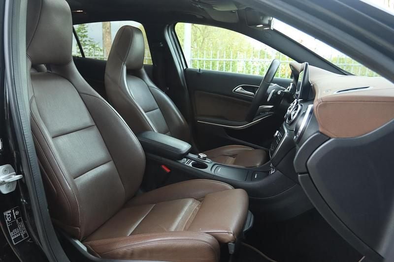 Occasion Mercedes GLA200 Prestige 157 PK (115 kW) 2016 Zwart SUV