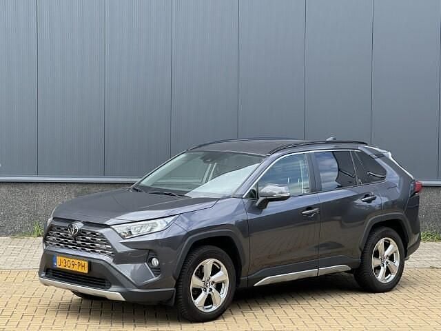Grijs Gebruikt 2020 Toyota RAV4 SUV | € 27.900 (Eerlijke prijs) - Afbeelding 1/4