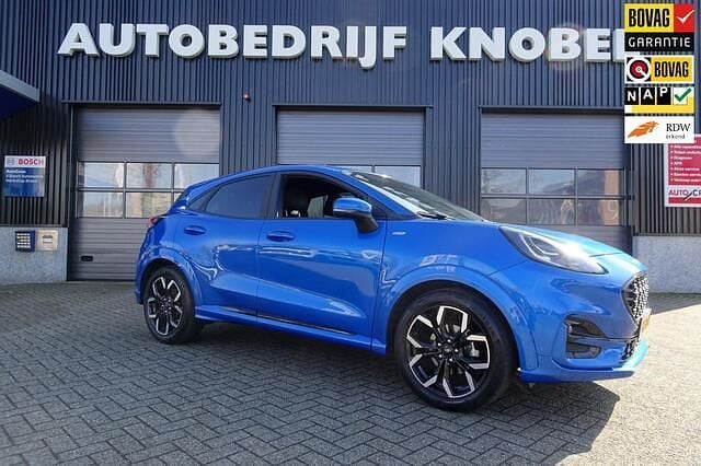 Blauw (metallic) Gebruikt 2022 Ford Puma ST-Line SUV | € 22.400 (Iets duurder) - Afbeelding 1/4