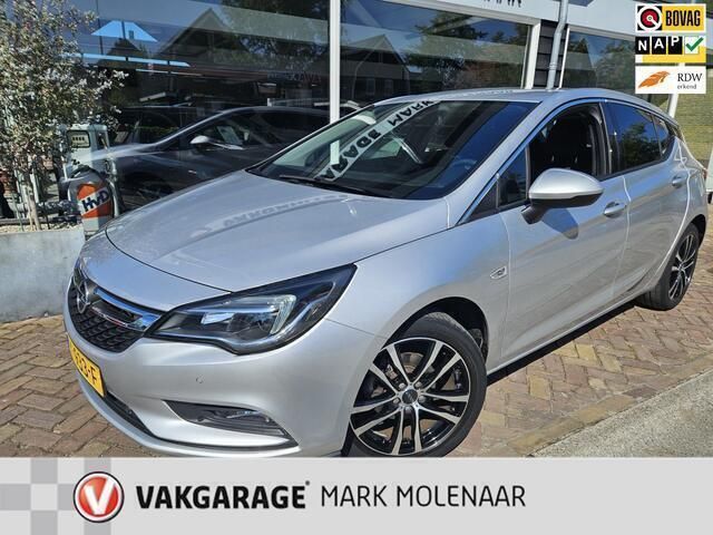 Grijs Gebruikt 2016 Opel Astra Innovation Hatchback | € 12.750 (Eerlijke prijs) - Afbeelding 1/4
