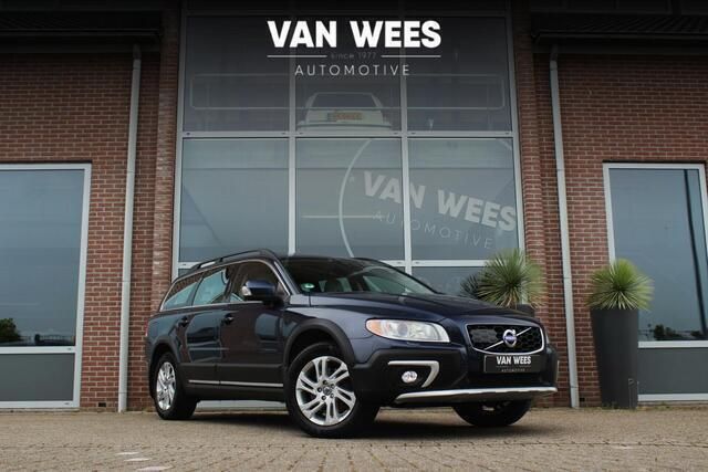 Blauw Gebruikt 2014 Volvo XC70 Summum SUV | € 15.450 (Iets duurder) - Afbeelding 1/3