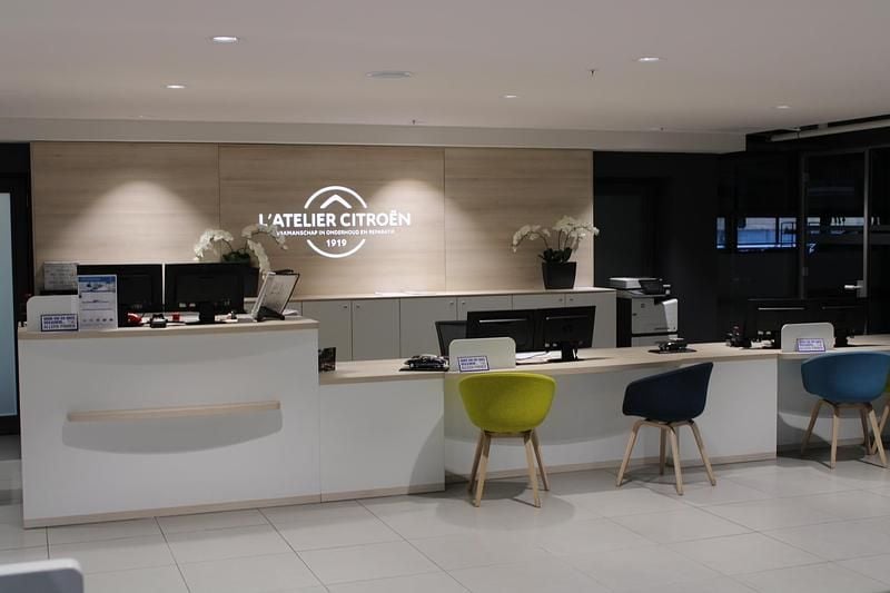 Rood Occasion 2021 Citroën C3 PureTech Hatchback | € 12.840 (Eerlijke prijs) - Afbeelding 1/1