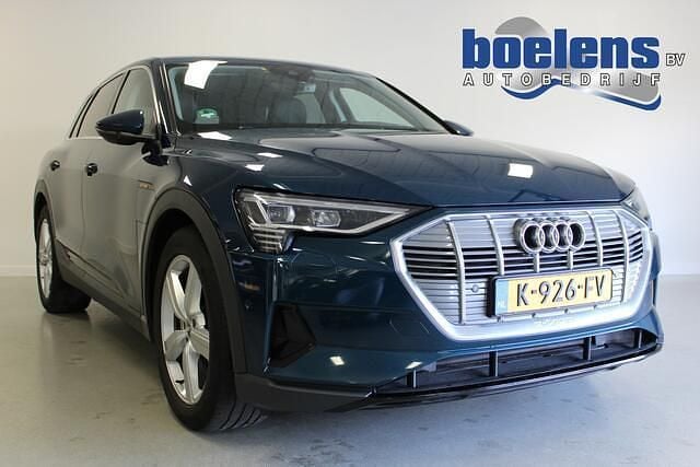 Blauw Gebruikt 2020 Audi e-tron Design SUV | € 21.948 (Super prijs) - Afbeelding 1/4