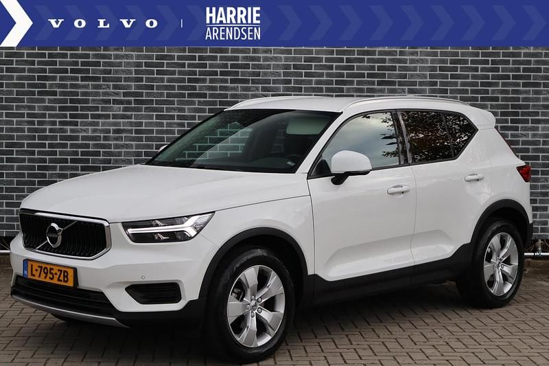 Wit Gebruikt 2021 Volvo XC40 Momentum SUV | € 27.194 (Super prijs) - Afbeelding 1/4