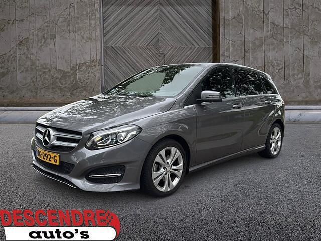 Occasion Mercedes B180 Ambition 122 PK (89 kW) 2017 Grijs MPV