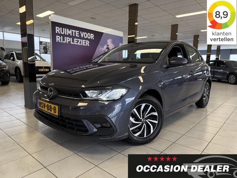 Grijs, metallic lak Gebruikt 2024 VW Polo Edition Hatchback | € 20.950 (Goede deal) - Afbeelding 1/4