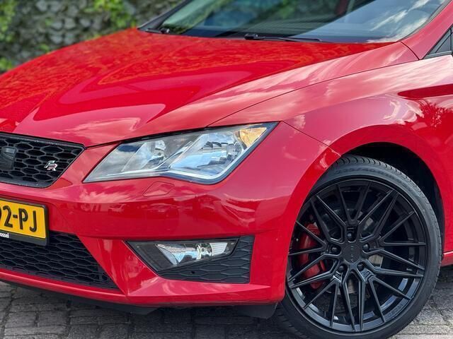 Occasion Seat Leon FR 150 PK (110 kW) 2015 Rood Hatchback