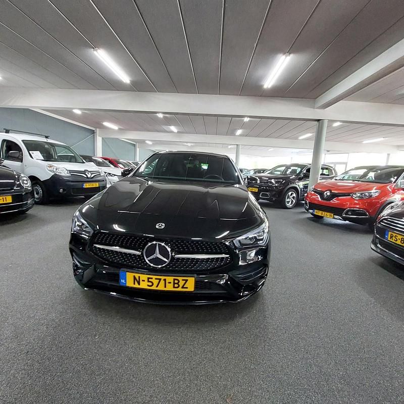 Occasion Mercedes CLA200 Shooting Brake Business 163 PK (119 kW) 2021 Zwart Stationwagen