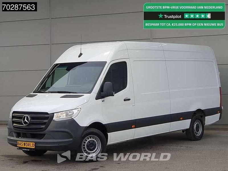 Wit Gebruikt 2023 Mercedes Sprinter Van | € 27.900 - Afbeelding 1/3