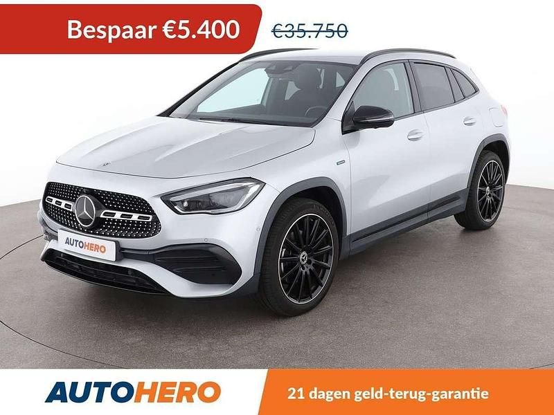 Grijs Gebruikt 2020 Mercedes GLA250 AMG line SUV | € 30.549 (Super prijs) - Afbeelding 1/3