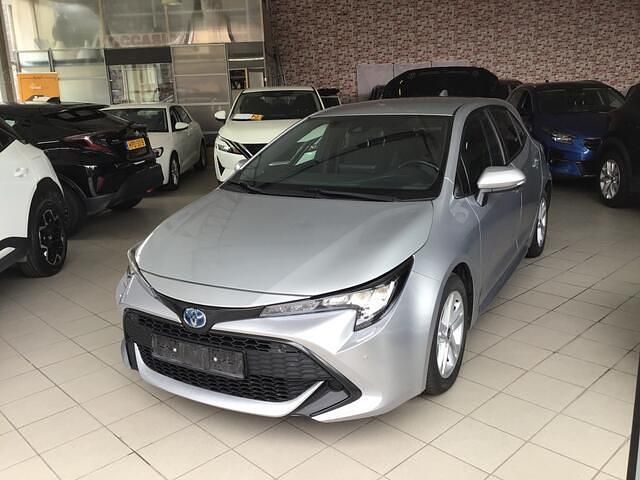 Grijs Gebruikt 2022 Toyota Corolla Active Hatchback | € 21.200 (Iets duurder) - Afbeelding 1/4
