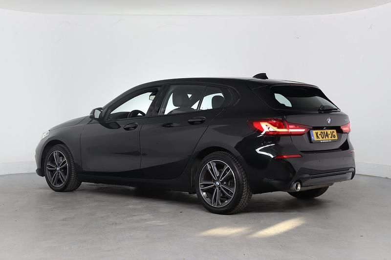 Occasion BMW 118 Executive 136 PK (100 kW) 2021 Zwart Hatchback