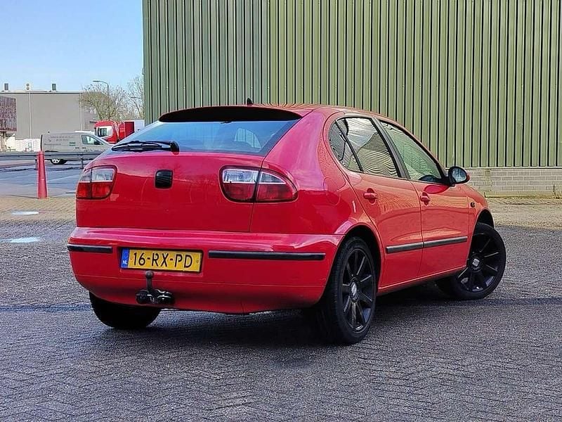 Occasion Seat Leon Stella 105 PK (77 kW) 2005 Rood Hatchback