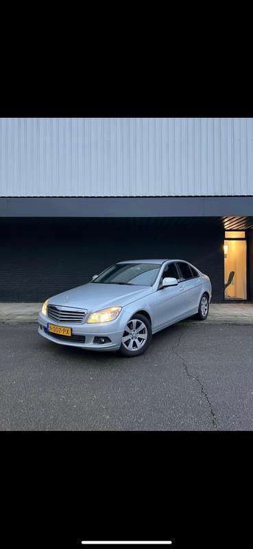 Grijs Gebruikt 2008 Mercedes C180 Sedan | € 6.900 (Eerlijke prijs) - Afbeelding 1/4