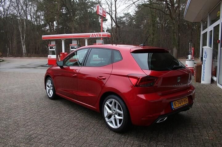 Occasion Seat Ibiza Business 110 PK (80 kW) 2021 Rood Hatchback