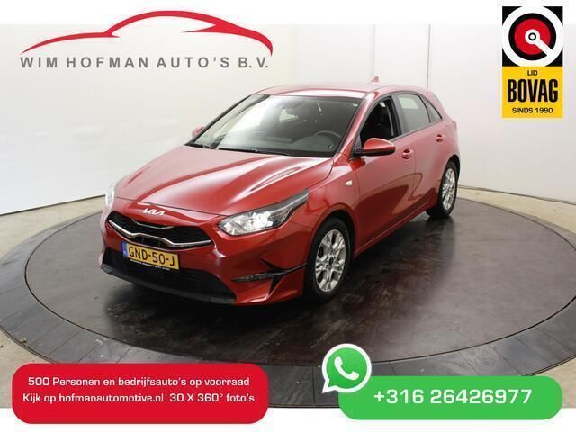 Rood Gebruikt 2023 Kia Ceed Comfort Hatchback | € 18.395 (Eerlijke prijs) - Afbeelding 1/4