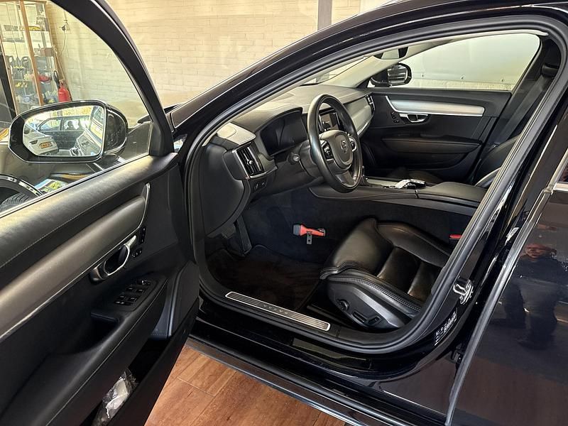 Occasion Volvo V90 Business Edition 191 PK (140 kW) 2020 Zwart Stationwagen