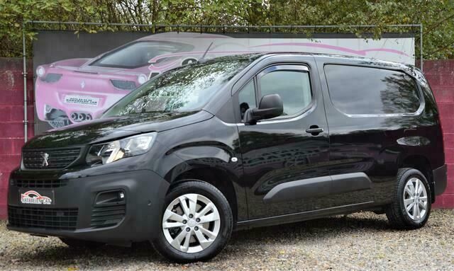Occasion Peugeot Partner 131 PK (96 kW) 2021 Zwart MPV