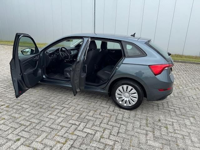Occasion Skoda Scala Active 95 PK (69 kW) 2021 Grijs Hatchback