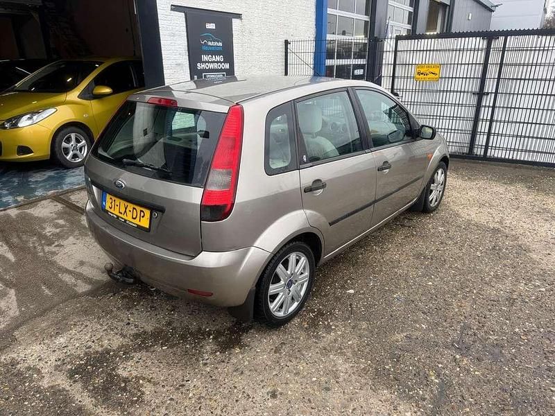 Occasion Ford Fiesta Ghia 80 PK (58 kW) 2003 Grijs Hatchback