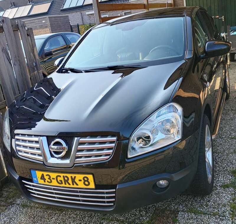 Zwart Gebruikt 2008 Nissan Qashqai Tekna SUV | € 9.450 (Duur) - Afbeelding 1/4