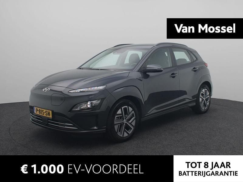 Grijs Gebruikt 2022 Hyundai Kona Comfort SUV | € 27.440 (Duur) - Afbeelding 1/4