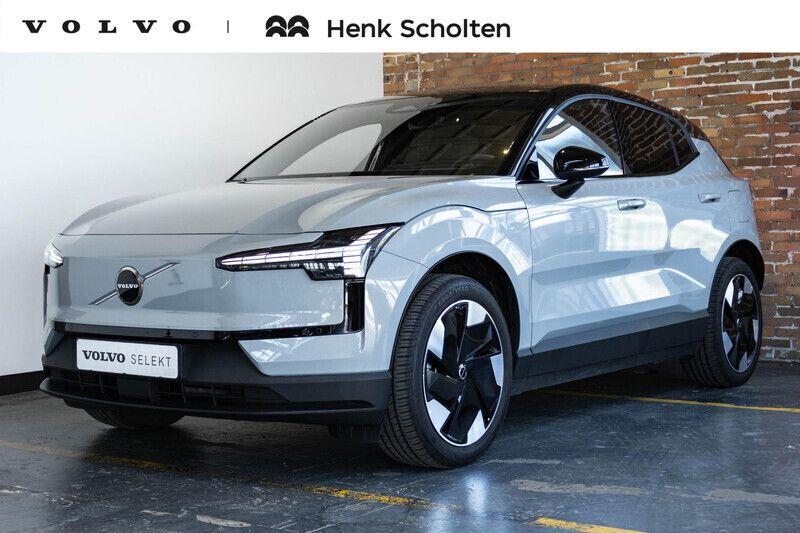 Grijs Gebruikt 2024 Volvo EX30 Plus SUV | € 38.950 (Eerlijke prijs) - Afbeelding 1/4