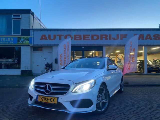 Wit Gebruikt 2015 Mercedes C300 Prestige Sedan | € 23.950 (Eerlijke prijs) - Afbeelding 1/4