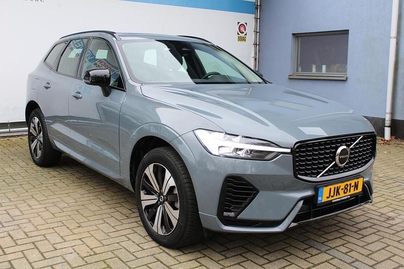 Occasion Volvo XC60 Plus 350 PK (257 kW) 2023 Grijs SUV