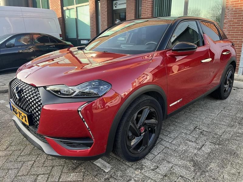 Rood Occasion 2020 DS Automobiles DS3 Crossback Performance SUV | € 15.750 (Goede deal) - Afbeelding 1/4
