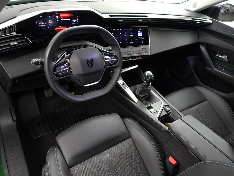 Occasion Peugeot 308 Business-Line 131 PK (96 kW) 2022 Groen metallic Hatchback