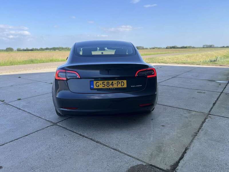 Gebruikt 2019 Tesla Model 3 Sedan | € 18.000 (Eerlijke prijs) - Afbeelding 1/4