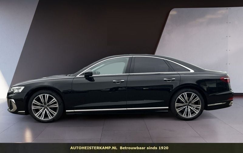Zwart Gebruikt 2022 Audi A8 Proline Sedan | € 95.950 - Afbeelding 1/4