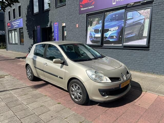 Bruin Gebruikt 2006 Renault Clio R.S. Dynamique Hatchback | € 2.650 (Super prijs) - Afbeelding 1/4