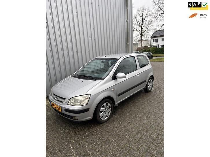 Occasion Hyundai Getz GLS 82 PK (60 kW) 2003 Grijs Hatchback